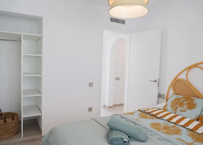 Bella * L'Ampolla
